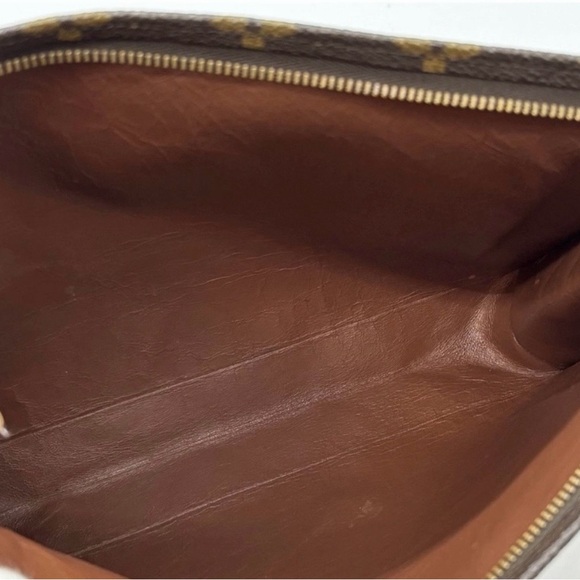 Louis Vuitton toiletry 26 in great condition! - Picture 2 of 8